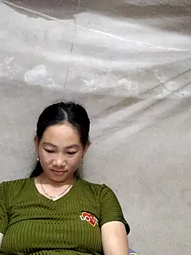 Snapshot of gio-thu chatting on 07-07-26, 07:29 gio-thu online show from 07-07-26, 07:29