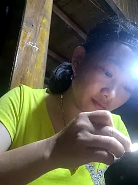 Snapshot of gio-thu chatting on 07-28-26, 02:13 gio-thu online show from 07-28-26, 02:13