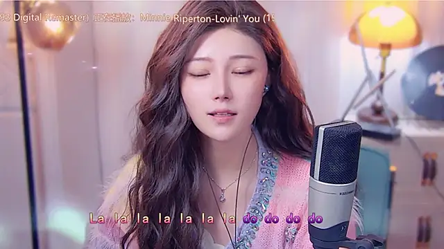 Snapshot of cherry-fa chatting on 10-14-25, 03:24 cherry-fa online show from 10-14-25, 03:24