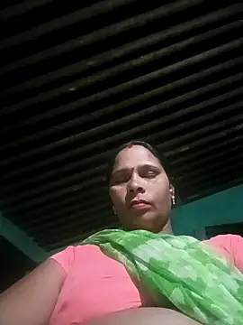 Snapshot of Rt_shreya chatting on 05-07-26, 04:23 Rt shreya online show from 05-07-26, 04:23