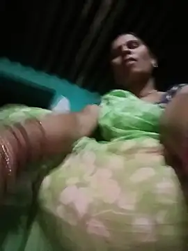 Snapshot of Rt_shreya chatting on 05-14-26, 03:41 Rt shreya online show from 05-14-26, 03:41