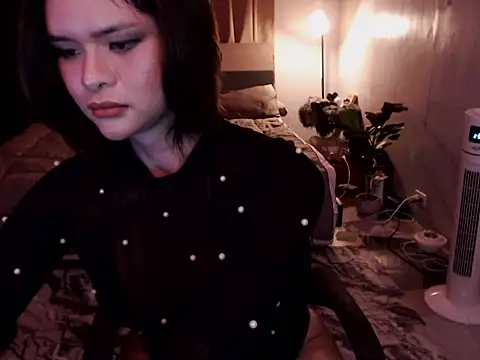 tyra lurer online show from 07-19-26, 04:54