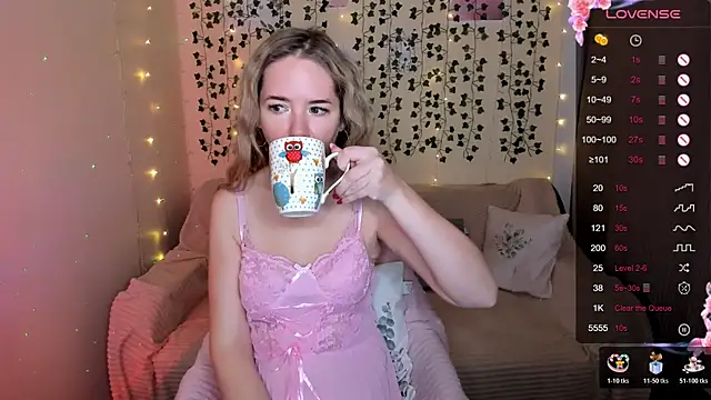 Evaa Braunn online show from 11-15-25, 02:31