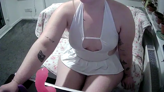 LexiBluXx online show from 10-18-25, 09:04