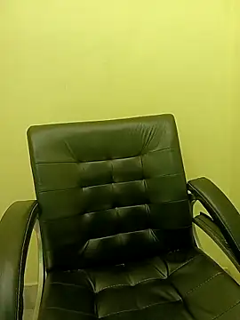 Snapshot of tanu-jaan chatting on 10-09-25, 05:27 tanu-jaan online show from 10-09-25, 05:27