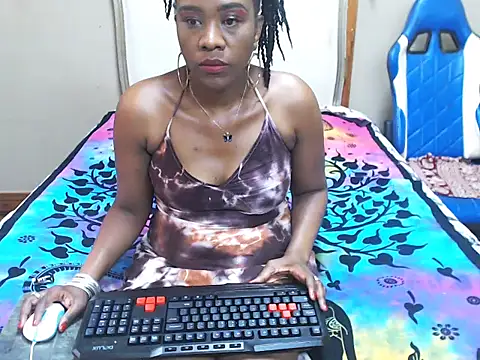 EsotericPaloma online show from 11-29-25, 06:38