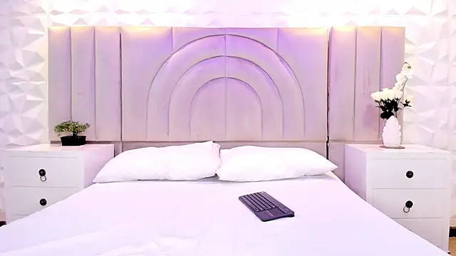 rebeca brown  online show from 11-27-25, 12:07