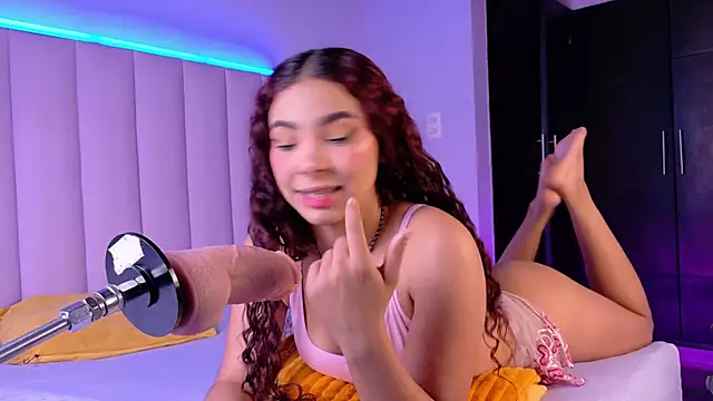 NatalieHeaveen online show from 11-13-25, 12:37