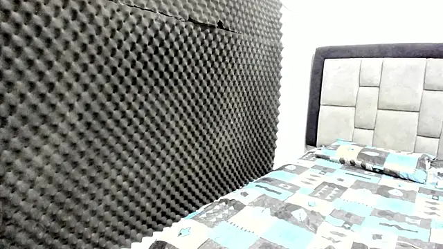 gabi-grey online show from 10-13-25, 06:19