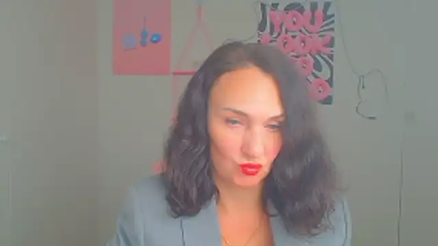 Rosie Rosee online show from 04-23-26, 06:43