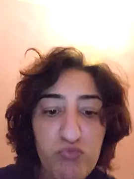 Snapshot of tamta25 chatting on 10-12-25, 05:12 tamta25 online show from 10-12-25, 05:12