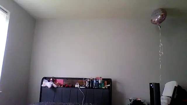 Snapshot of dezzidavill chatting on 05-17-26, 02:13 dezzidavill online show from 05-17-26, 02:13