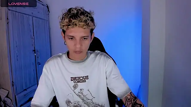 tylernova online show from 04-17-26, 02:14