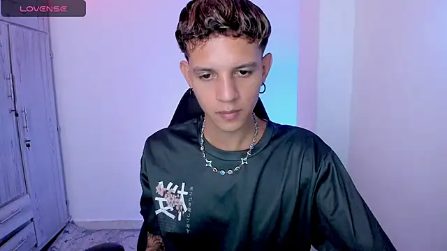 tylernova online show from 04-21-26, 03:24