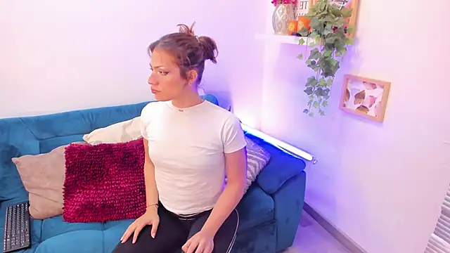 KassMonroe online show from 12-19-25, 08:27