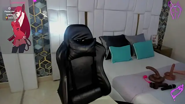 Snapshot of emily_parks666 chatting on 11-21-25, 09:57 emily parks666 online show from 11-21-25, 09:57