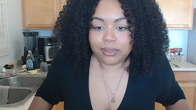 KalaniRose online show from 11-05-25, 09:48