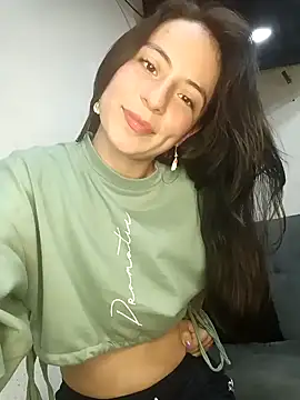 Snapshot of deseox05 chatting on 10-23-25, 11:35 deseox05 online show from 10-23-25, 11:35