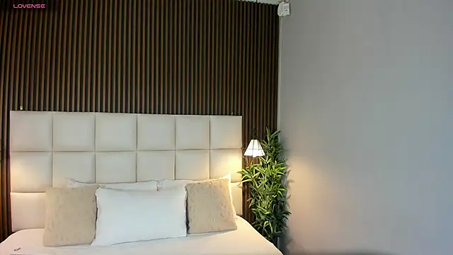 VanneCamiel online show from 12-02-25, 11:37