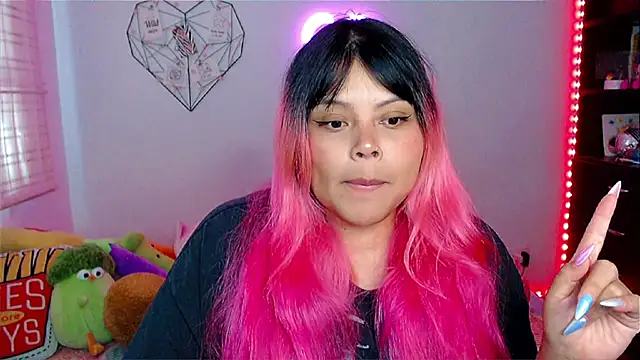 EllieMoonX online show from 01-13-26, 08:58