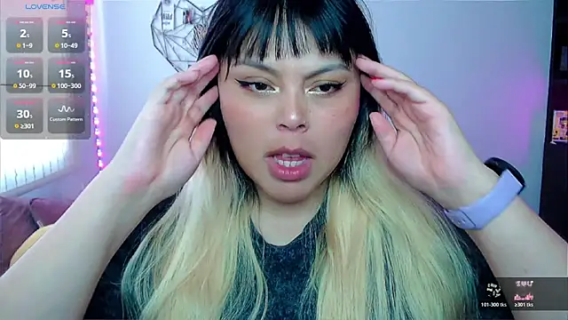 EllieMoonX online show from 04-24-26, 09:50