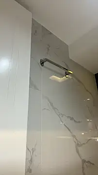 AbrilColls  online show from 11-01-25, 04:25