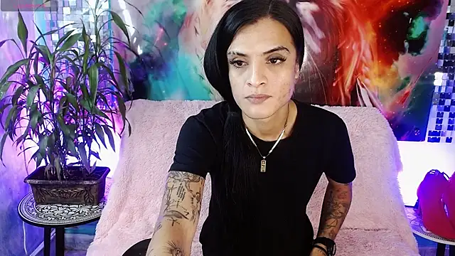 Snapshot of ZAMMIRA chatting on 06-13-26, 11:41 ZAMMIRA online show from 06-13-26, 11:41