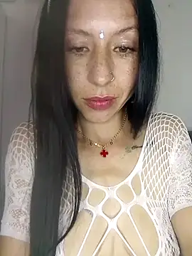 Snapshot of you_yuyuu chatting on 10-23-25, 08:51 you yuyuu online show from 10-23-25, 08:51