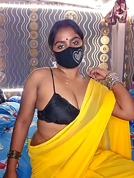 Snapshot of Sweet-Maddlina chatting on 10-20-25, 03:29 Sweet-Maddlina online show from 10-20-25, 03:29