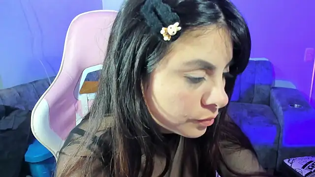 Angel a- online show from 10-31-25, 08:54