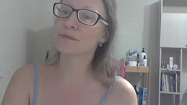 Tavriona online show from 03-17-26, 01:03