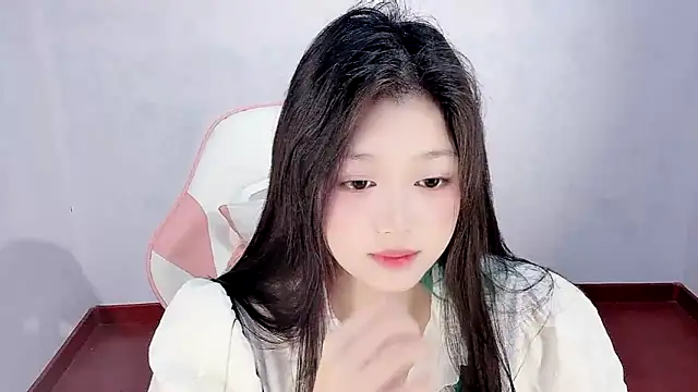 -chenchen online show from 10-18-25, 02:18