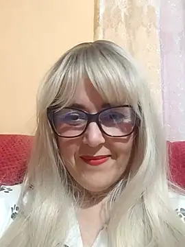 Amelialove42 online show from 11-09-25, 05:44