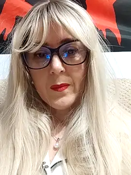 Amelialove42 online show from 11-28-25, 02:42