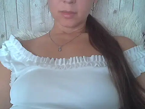 Snapshot of Light-Bluee chatting on 10-13-25, 06:02 Light-Bluee online show from 10-13-25, 06:02