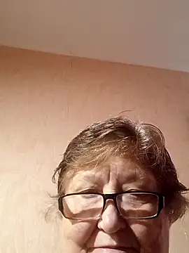 Snapshot of Katherine735 chatting on 10-24-25, 01:07 Katherine735 online show from 10-24-25, 01:07