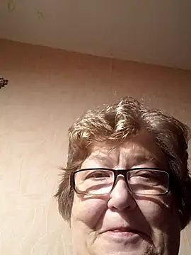 Snapshot of Katherine735 chatting on 10-28-25, 09:50 Katherine735 online show from 10-28-25, 09:50