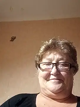 Snapshot of Katherine735 chatting on 11-05-25, 08:42 Katherine735 online show from 11-05-25, 08:42