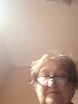 Snapshot of Katherine735 chatting on 11-12-25, 04:40 Katherine735 online show from 11-12-25, 04:40