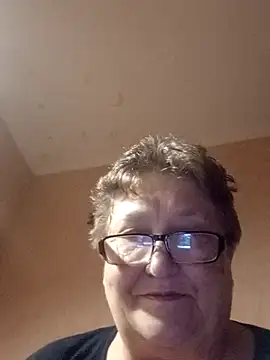 Snapshot of Katherine735 chatting on 11-21-25, 11:14 Katherine735 online show from 11-21-25, 11:14