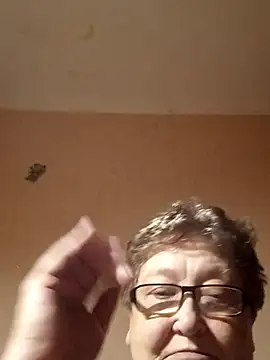 Snapshot of Katherine735 chatting on 11-25-25, 10:10 Katherine735 online show from 11-25-25, 10:10