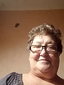 Snapshot of Katherine735 chatting on 11-30-25, 03:38 Katherine735 online show from 11-30-25, 03:38