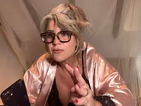 Wild-RosaBlue online show from 10-14-25, 11:49