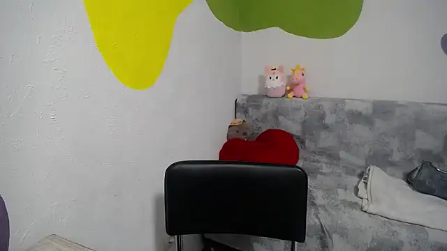 Flower mary online show from 11-19-25, 08:03