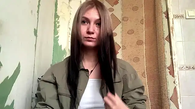 Snapshot of ArianeBhayani chatting on 10-18-25, 09:43 ArianeBhayani online show from 10-18-25, 09:43