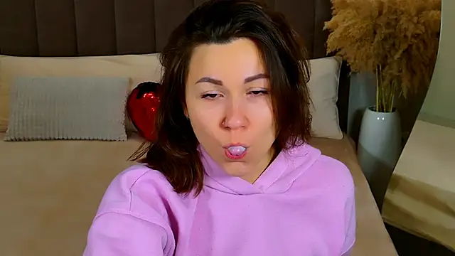 EdenSolis online show from 04-24-26, 09:34