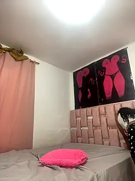 abby moss 2 online show from 10-22-25, 01:55