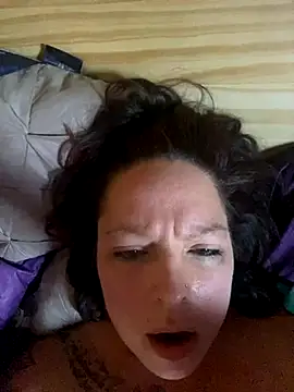 Snapshot of EdNEmSexyBlend chatting on 10-15-25, 05:13 EdNEmSexyBlend online show from 10-15-25, 05:13