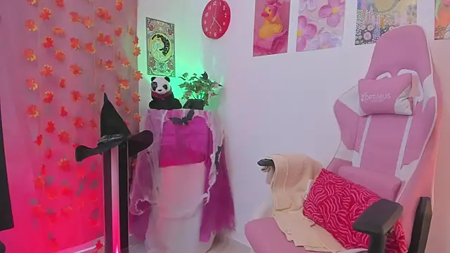 Snapshot of naharasoller chatting on 10-30-25, 01:23 naharasoller online show from 10-30-25, 01:23