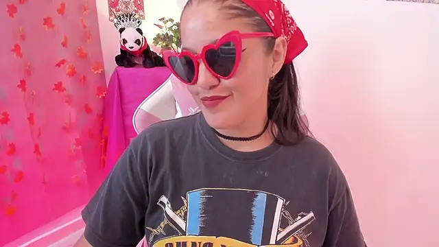 Snapshot of naharasoller chatting on 11-19-25, 05:35 naharasoller online show from 11-19-25, 05:35